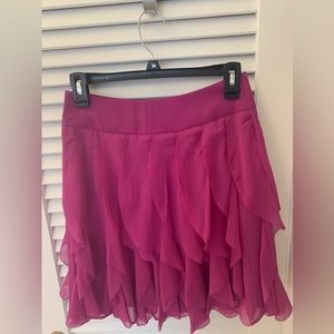 NWT Ann Taylor Petite Romantic ruffle skirt. New woman skirt Size 0